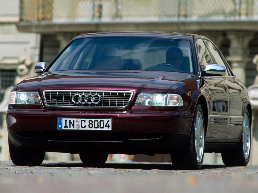  Audi S8 (D2) 1996 года  (фото 14 из 14)